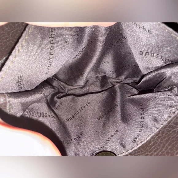 Vintage Apostrophe Brown Woven Crossbody Bag with Black Straps in meant conditio - Picture 7 of 7